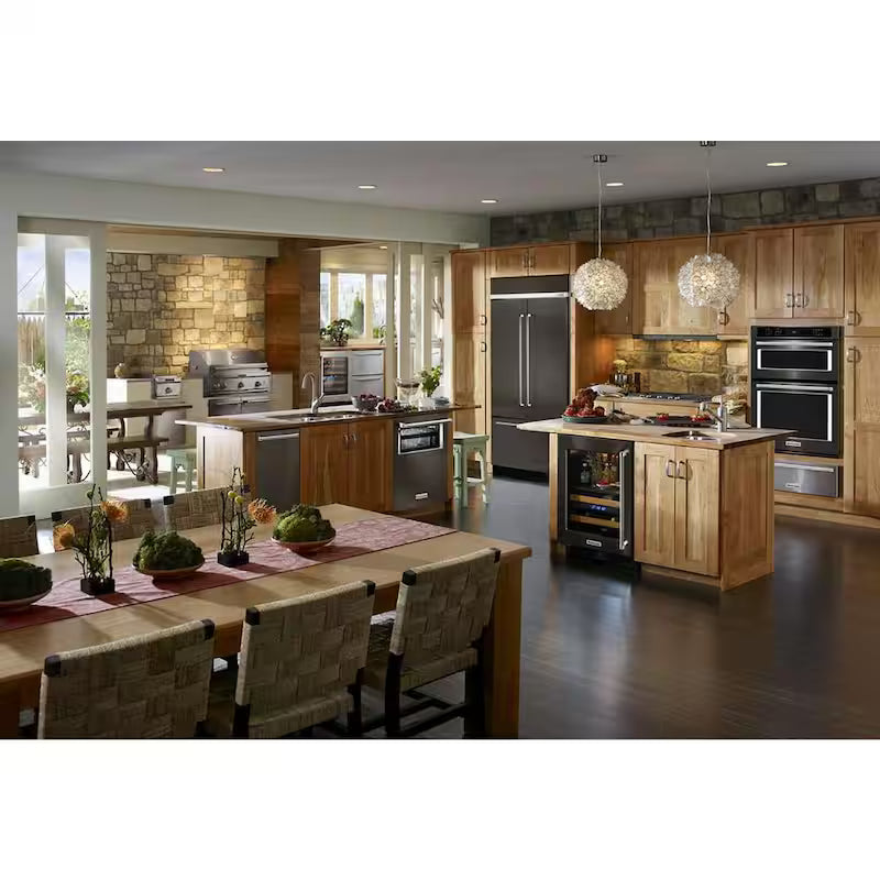 600 CFM Convertible Wall Mount Range Hood in Black Stainless N30375