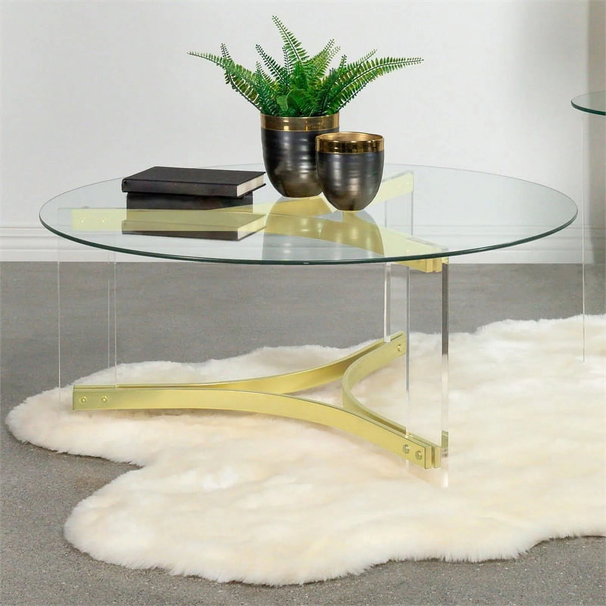 Round Glass Coffee Table with Acrylic Legs Q727