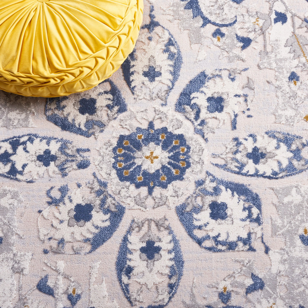 Light Grey Blue Oriental Area Rug 5'5" x 7'7" N535011