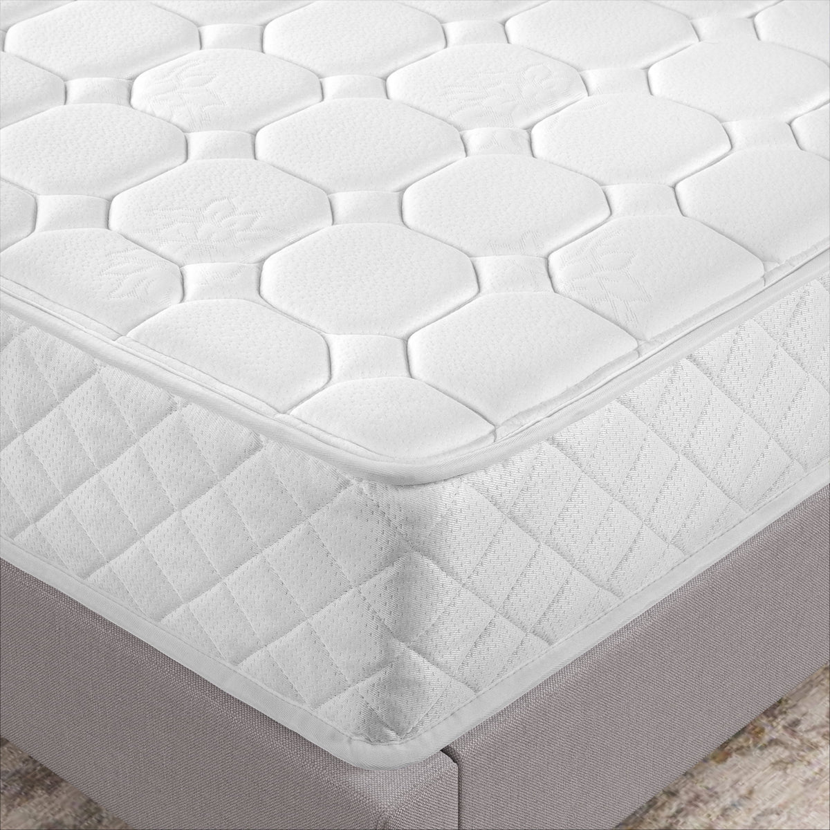 Full Quilted Hybrid Foam Pocket Spring Mattress B6521