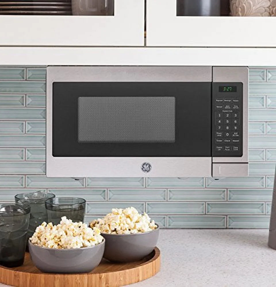 0.7 Cubic Feet 700 Watts Stainless Steel Countertop Microwave Oven B850
