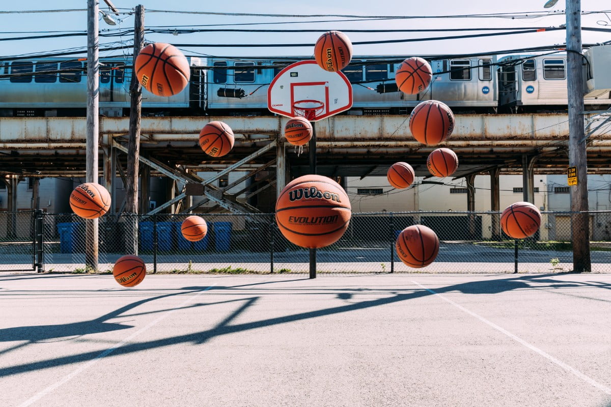 Official Game Basketball 29.5 X82184