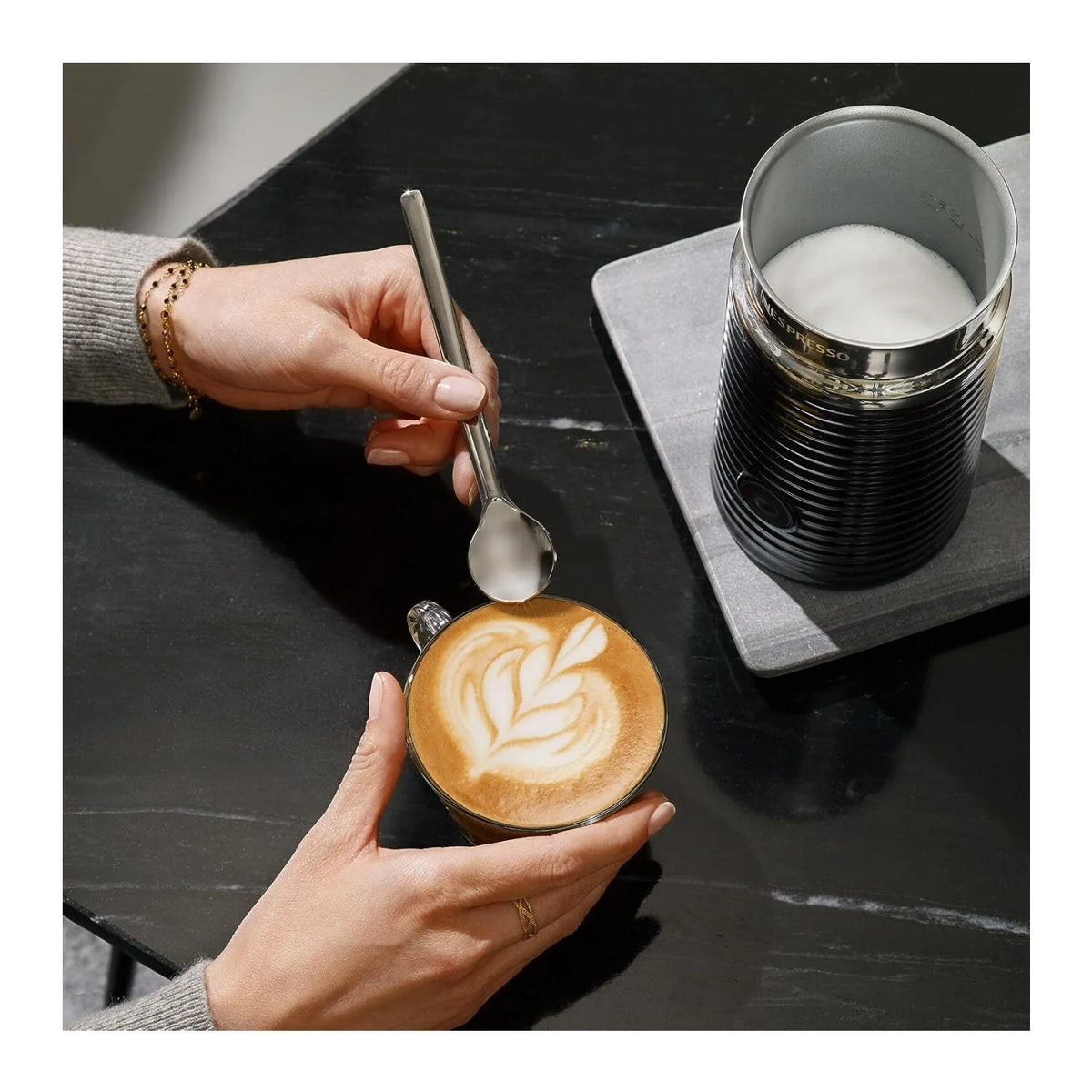 Compact Coffee and Espresso Machine with Milk Frother X33689
